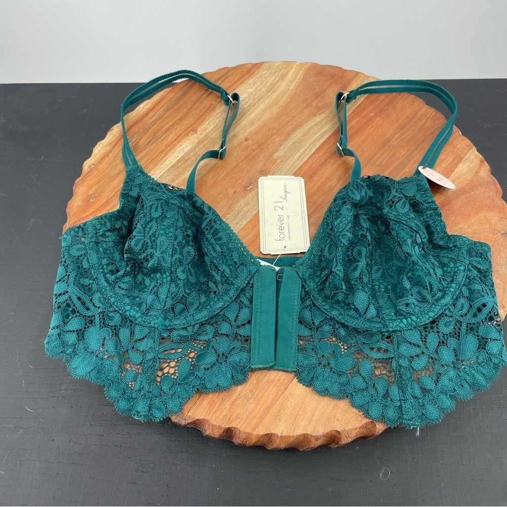 NWT Forever 21 bralette‎ Hunter green lace Sz S